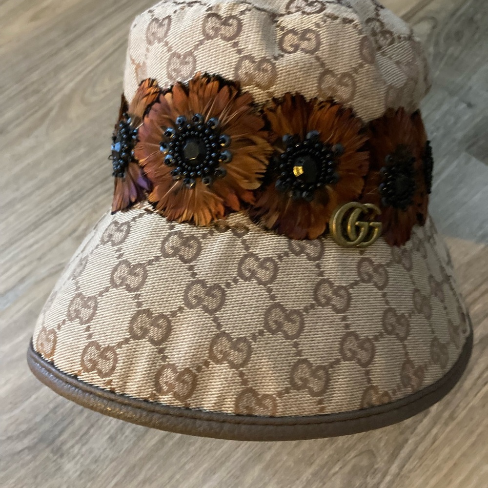 Unbranded redone GG  Tan and Brown feathered Accent Hat - Picture 4 of 4